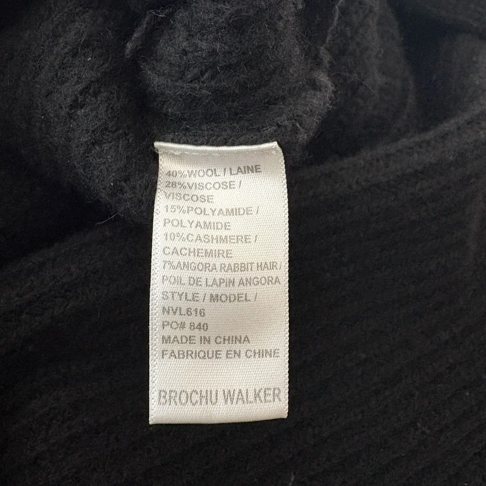 Brochu Walker Sweater‎ Womens Size Small Black Asymmetrical Hem Knit Pullover